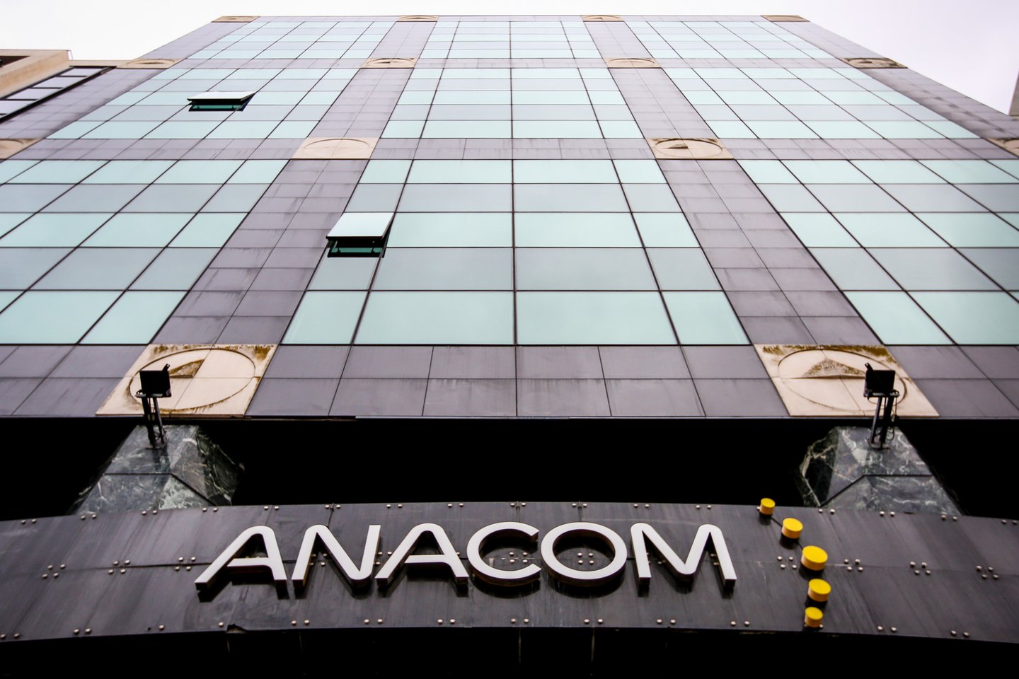 Anacom multa Vodafone por alteração de contratos