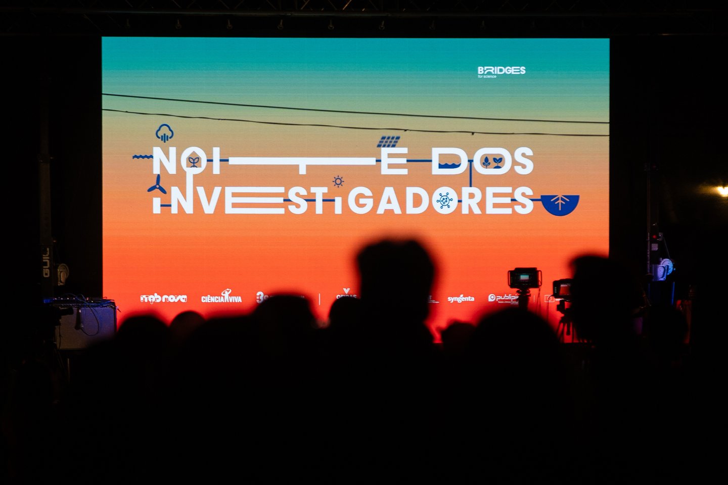 A ciência uniu gerações na Noite Europeia dos Investigadores