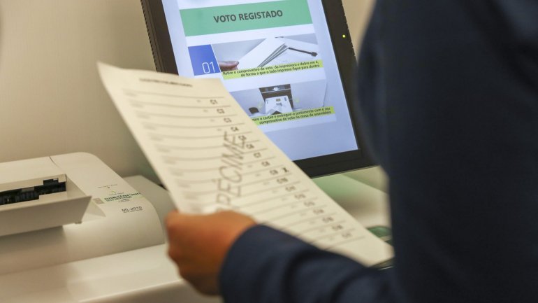 Rangel alerta para riscos da IA no voto eletrónico