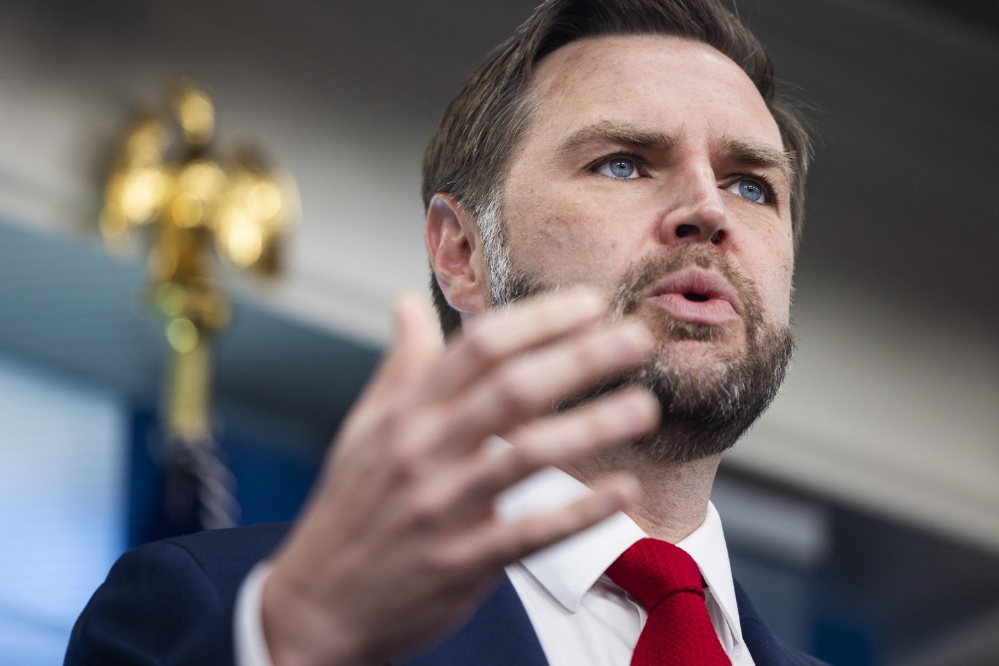 Vance: é “compreensível” que Musk não se queira envolver